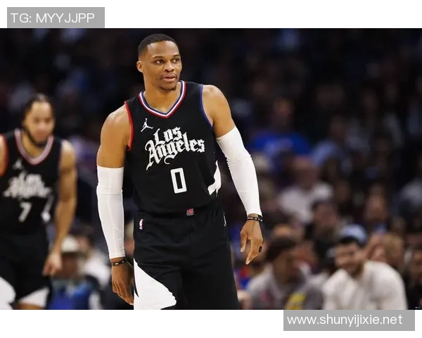 CP威少准备证明自己油箱里仍有油，最后一次追逐总冠军