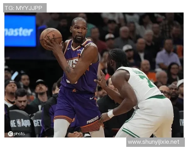 波尔津吉斯30+8杜兰特空砍30分 凯尔特人大胜太阳