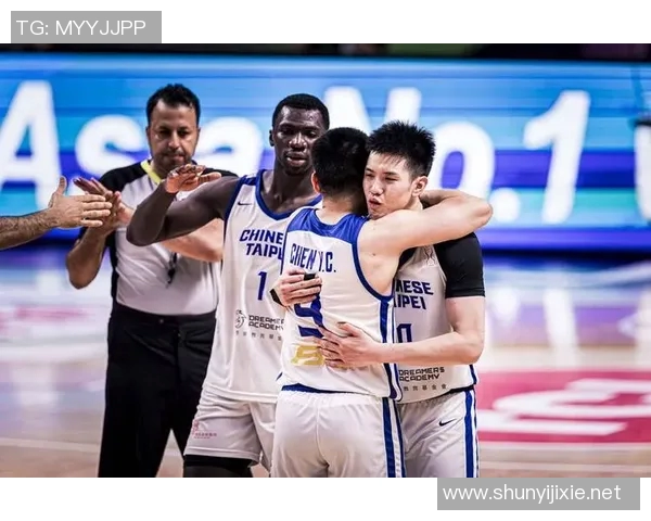 媒体人:CBA打10分钟对板凳浅球队是好事 但跟国际赛接轨还是算了 媒体人:CBA打10分钟对板凳浅球队是好事 但跟国际赛接轨还是算了