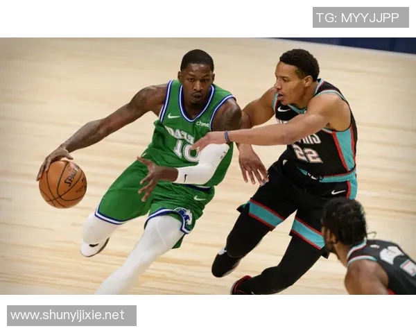 这才是你的水平!小哈达威11中7&三分6中4砍下20分3助 正负值+25 这才是你的水平!小哈达威11中7&三分6中4砍下20分3助 正负值+25