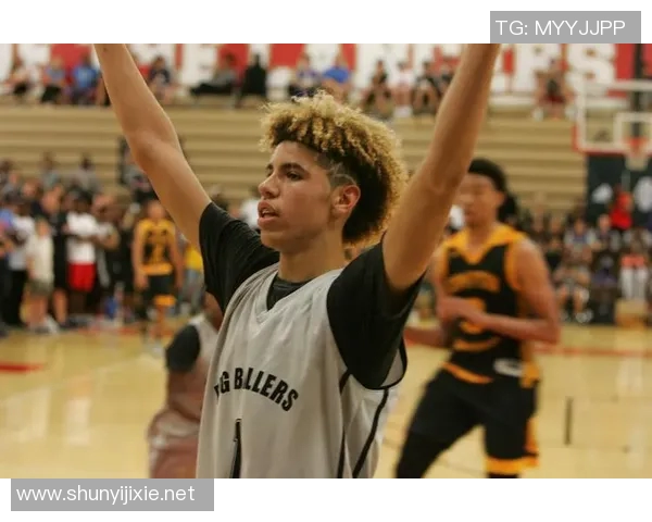 拉梅洛-鲍尔抱怨判罚被吹技术犯规